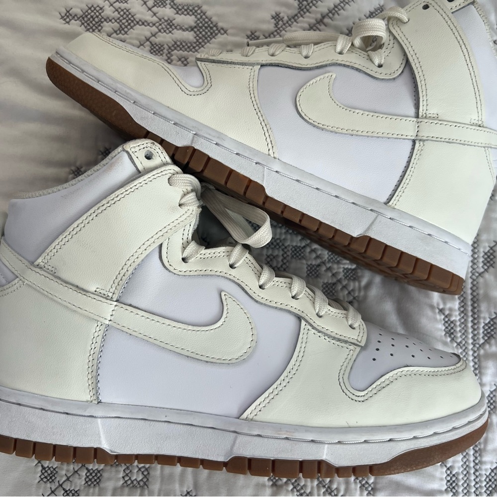 Women’s Jordan ones gently worn.